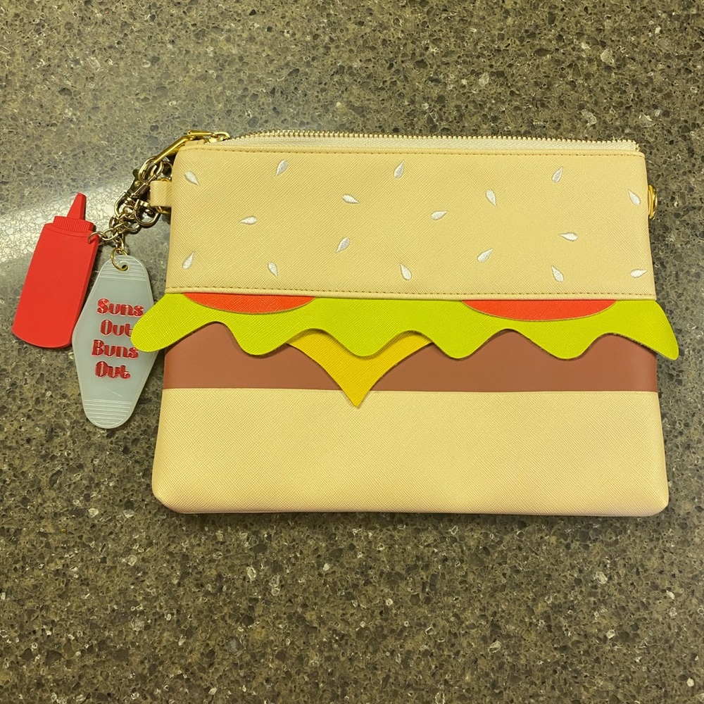 Studio diy clutch